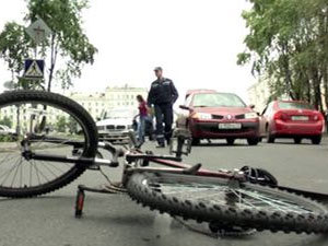 В Столинском районе пьяные водитель и велосипедист не поделили дорогу