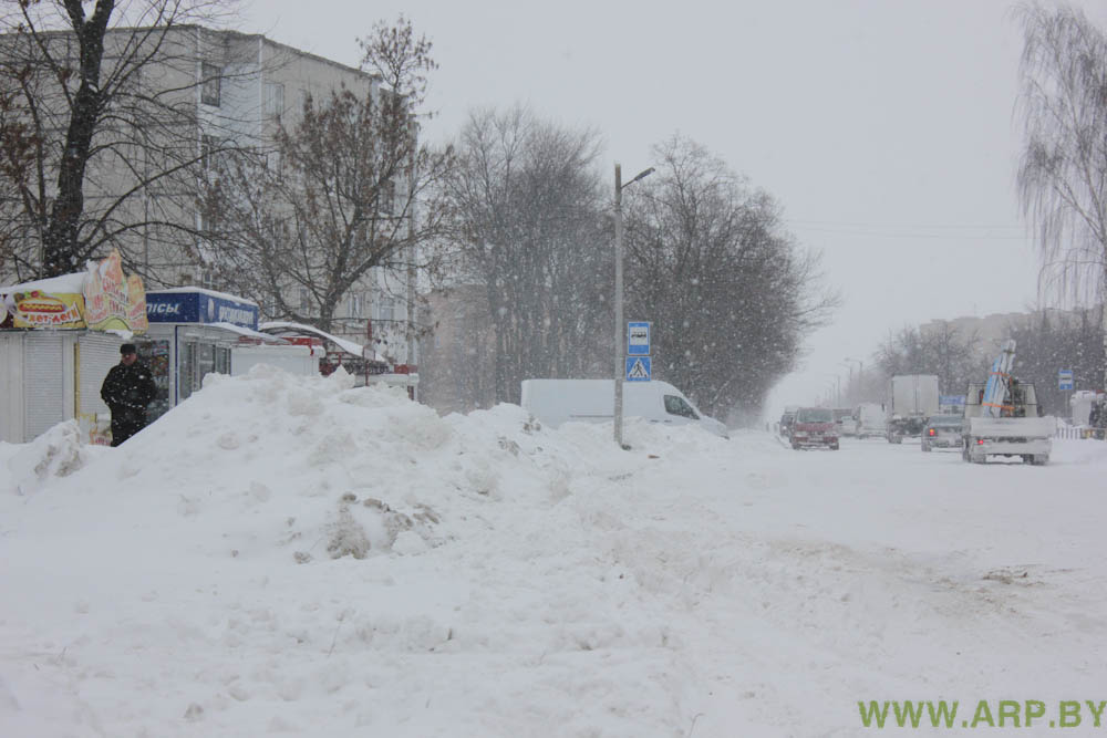 Состояние дорог в городе Пинске - Фотосюжет-17