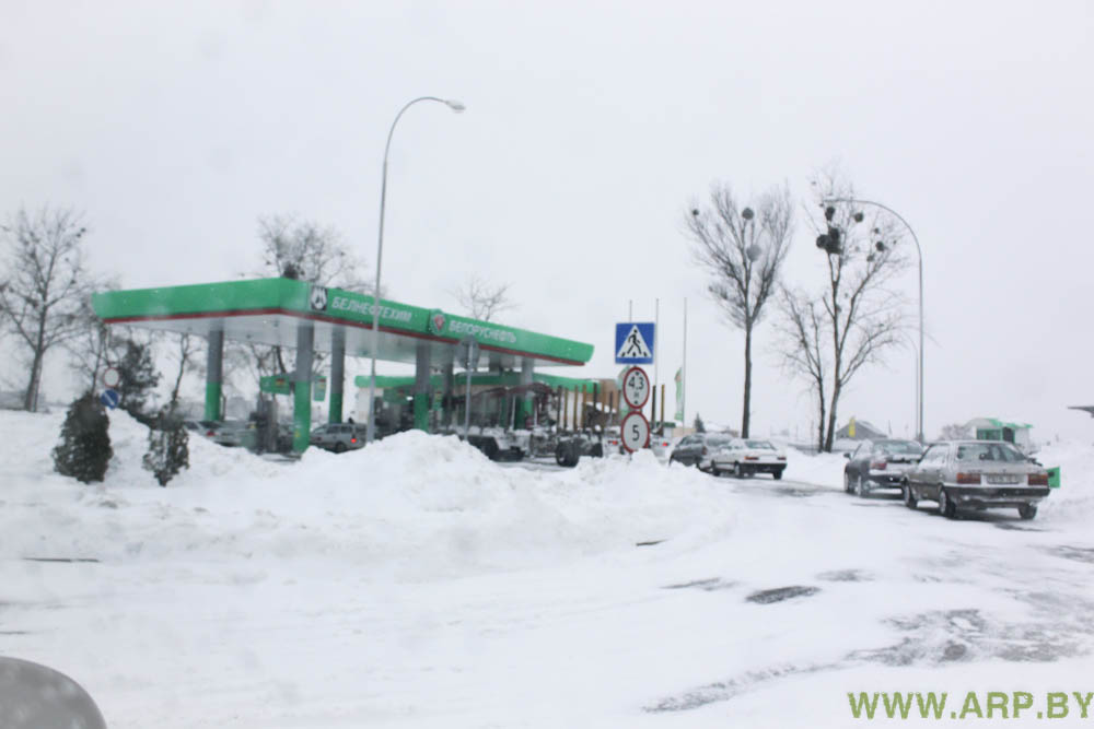 Состояние дорог в городе Пинске - Фотосюжет-1