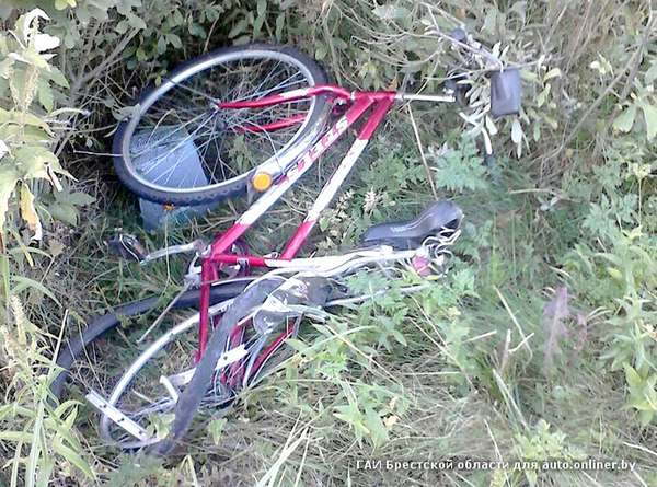 В Пинском районе насмерть сбили велосипедиста